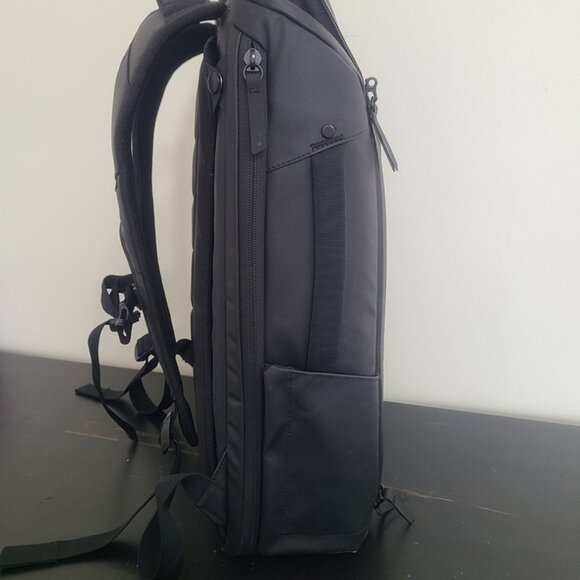 Nomatic Travel Pack 20L to 30L Laptop Sleeve Water Resistant Backpack Black - Picture 5 of 8